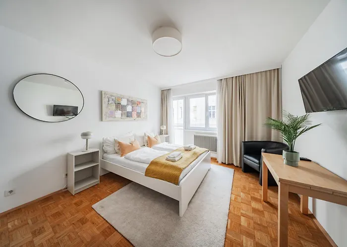 Next To Karlskirche Apartment Wien